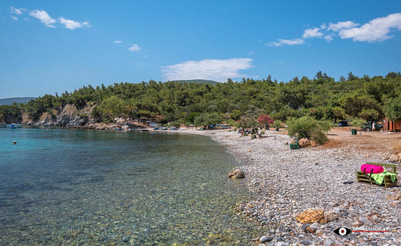 Photo de Mourtia beach avec terrain rocheux de surface