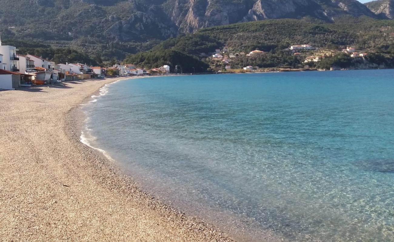 Photo de Paralia Kokkari avec caillou clair de surface