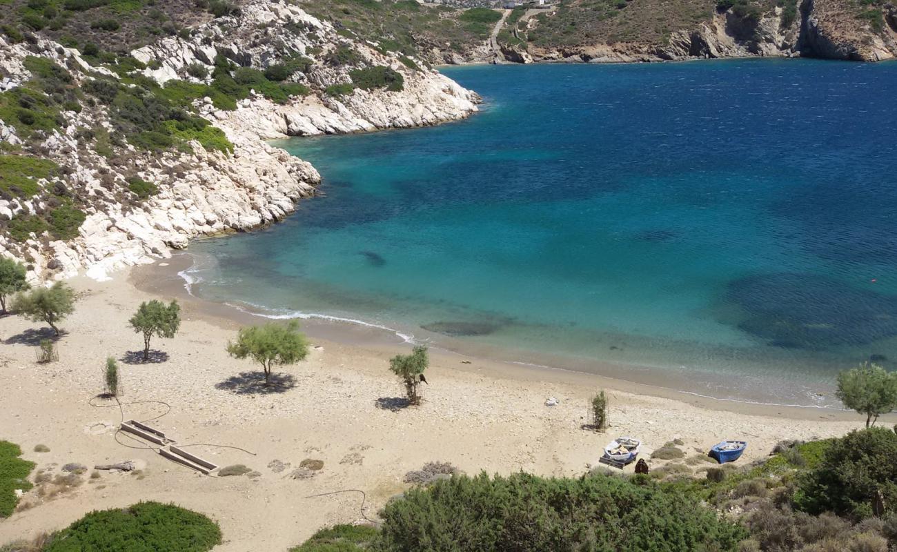 Photo de Kasidi beach avec sable clair avec caillou de surface