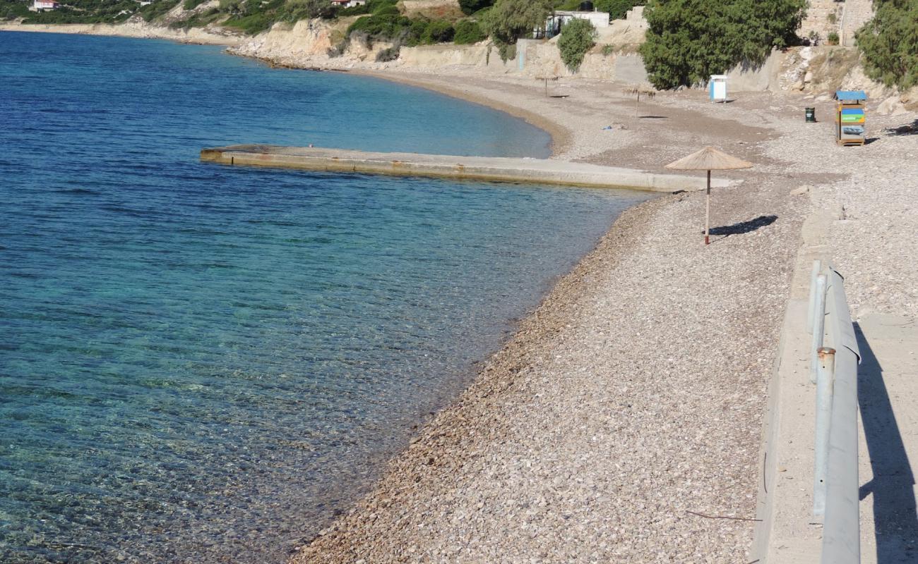 Photo de Agios Emilianos avec galets beige de surface