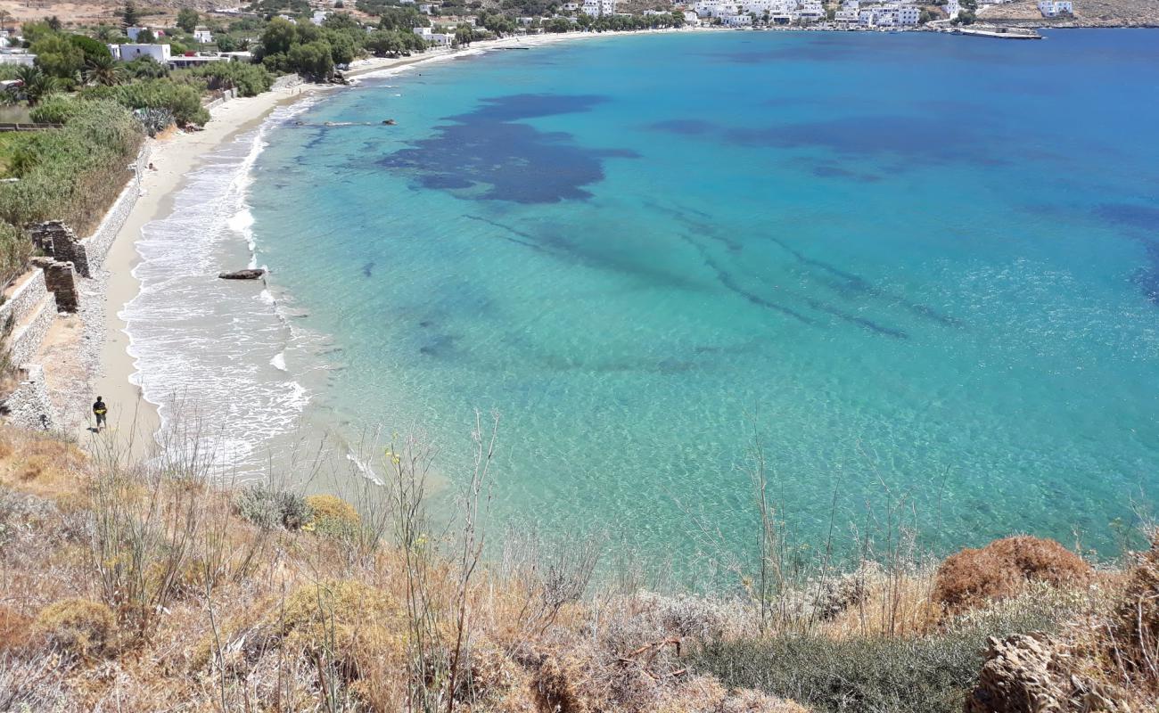 Photo de Paralia Egiali avec sable lumineux de surface