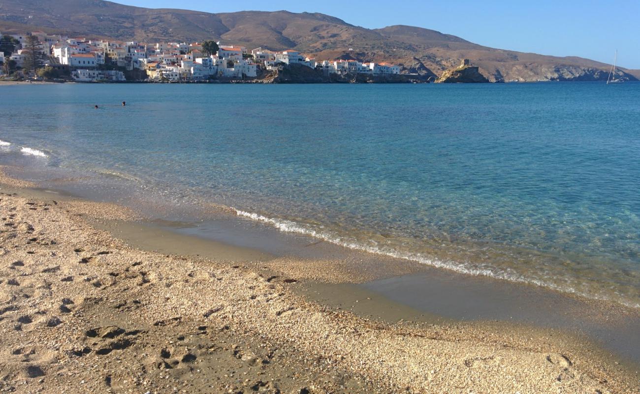 Photo de Paralia Paraporti avec sable lumineux de surface