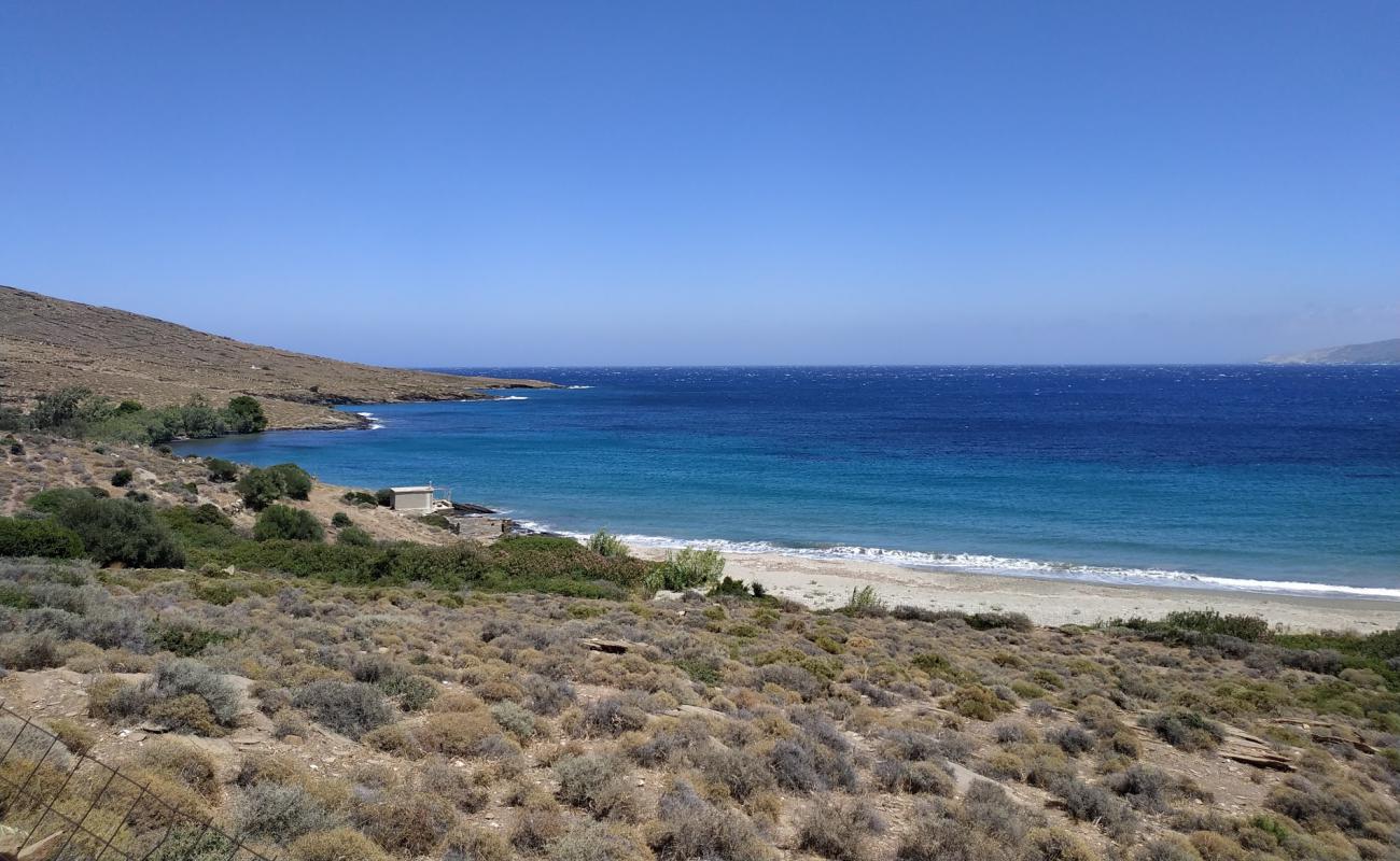 Photo de Stauros Beach avec sable lumineux de surface