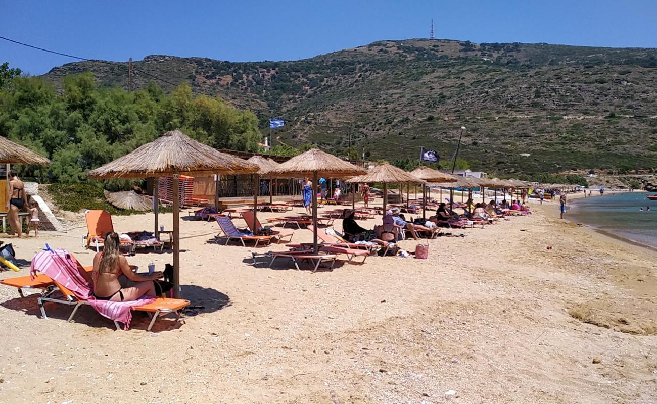 Photo de Paralia Kipri avec sable beige de surface