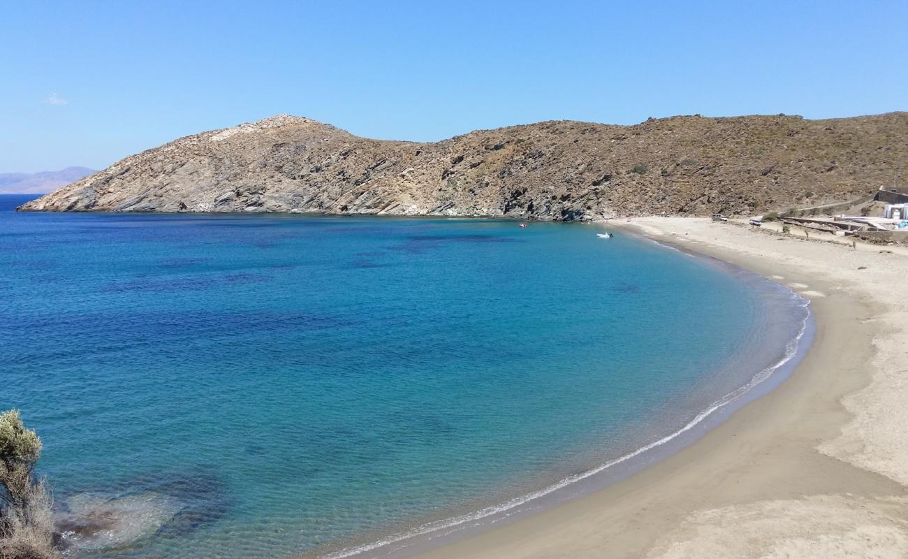 Photo de Paralia Pisolimnionas avec sable beige de surface