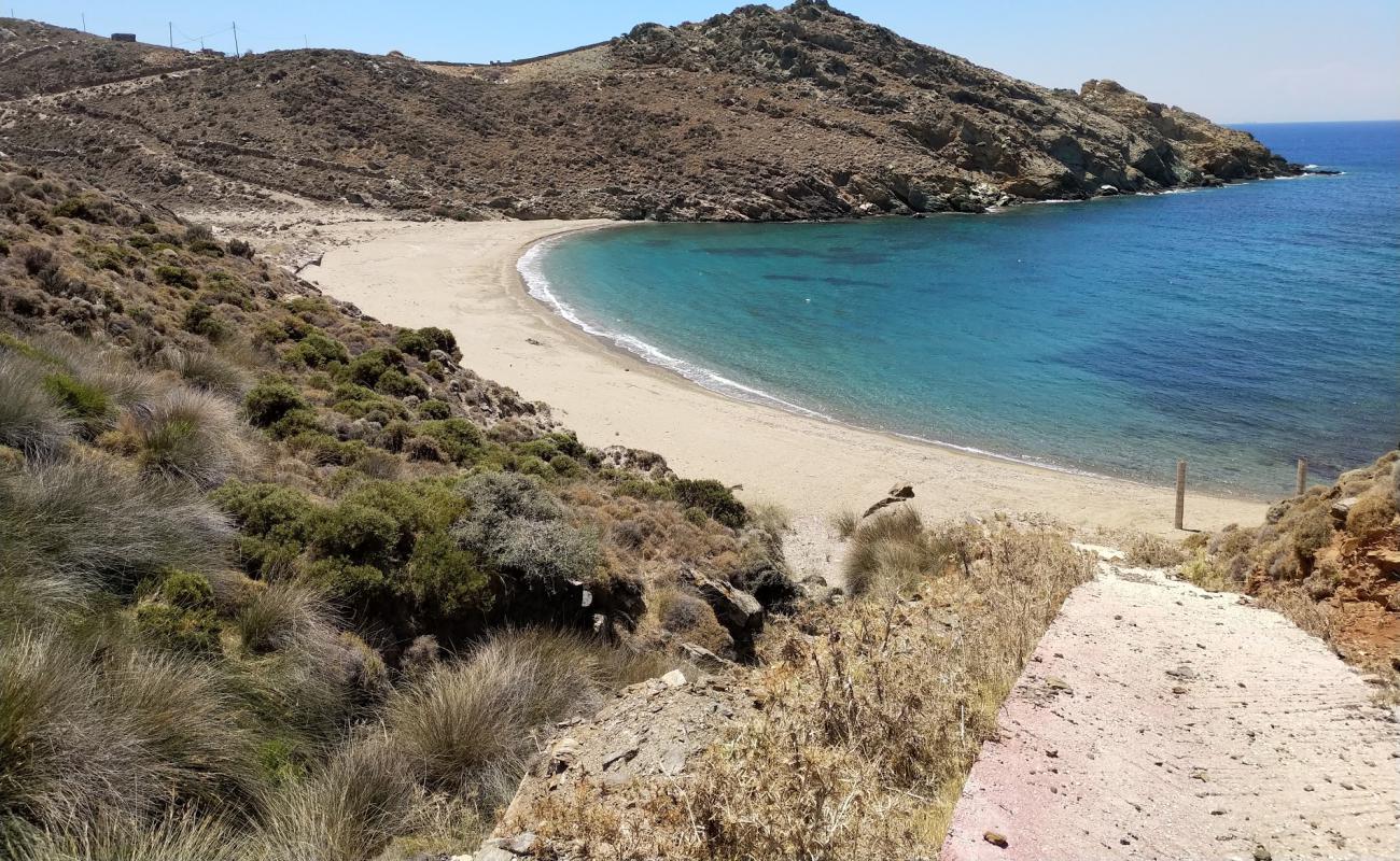 Photo de Paralia Kalamitsi avec caillou fin clair de surface