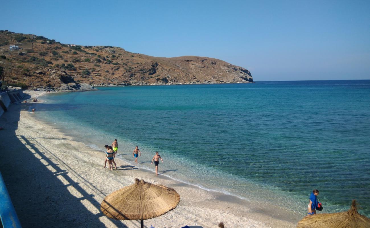 Photo de Gialia beach avec sable clair avec caillou de surface