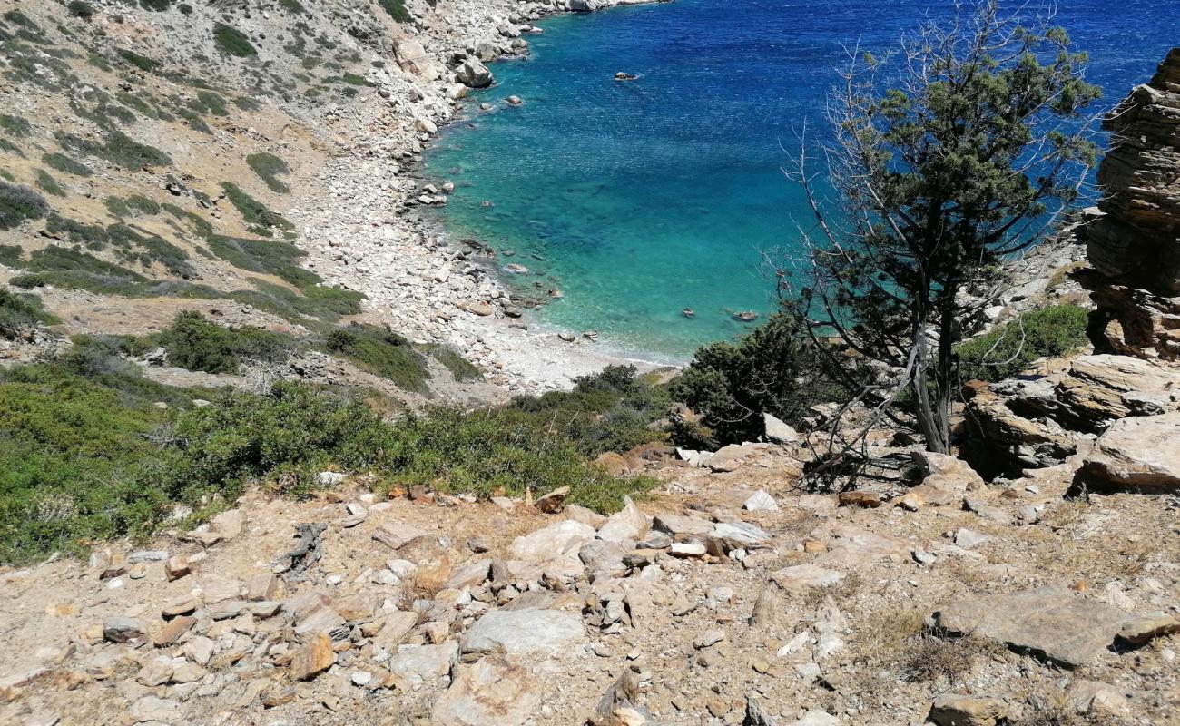 Photo de Kalo Avlaki avec roches de surface