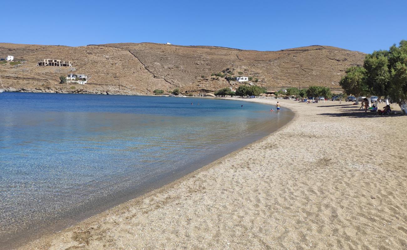 Photo de Paralia Apokrousi avec sable lumineux de surface