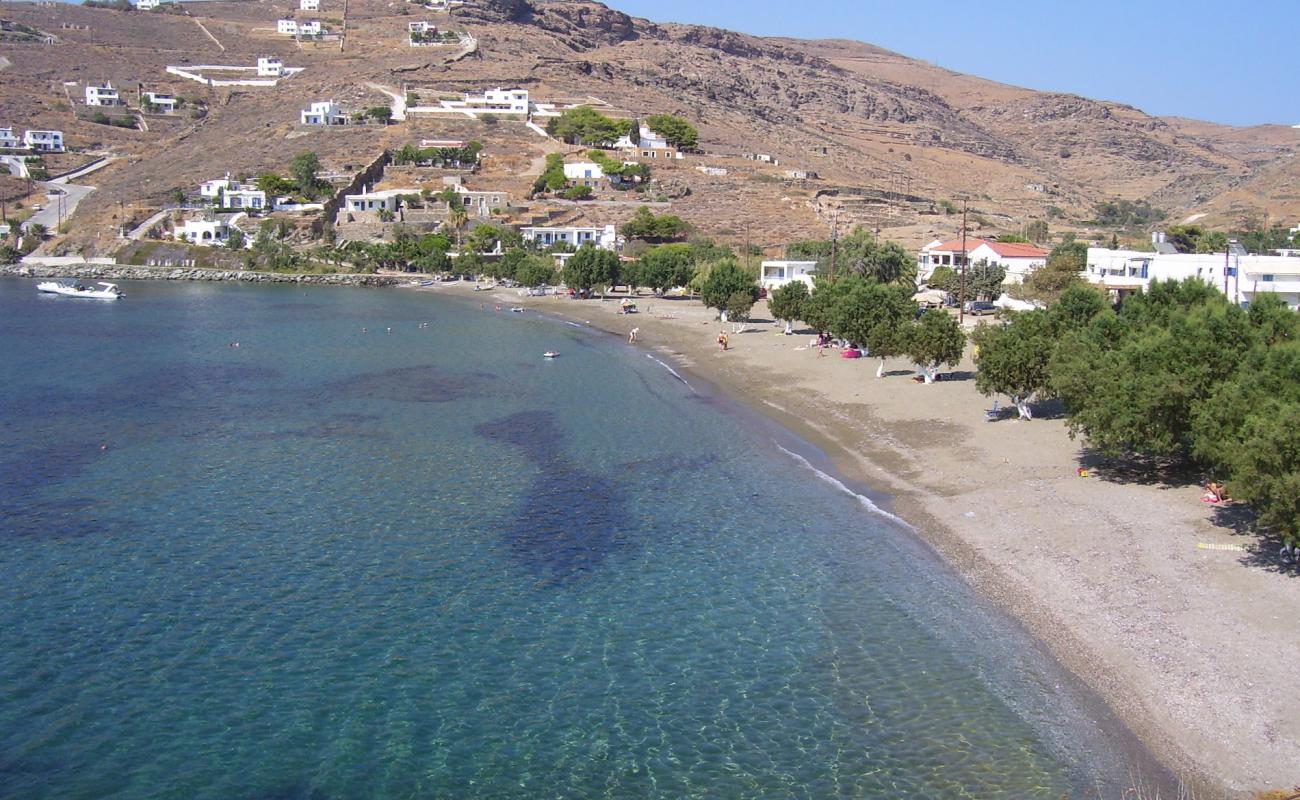 Photo de Paralia Ag. Dimitrios avec sable beige & galets de surface