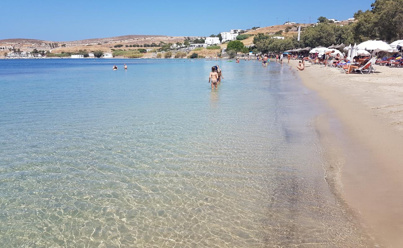 Photo de Livadia beach avec sable beige de surface