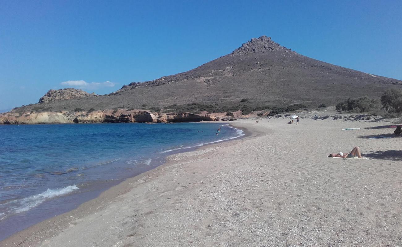 Photo de Paralia Tsoukalia avec caillou fin clair de surface