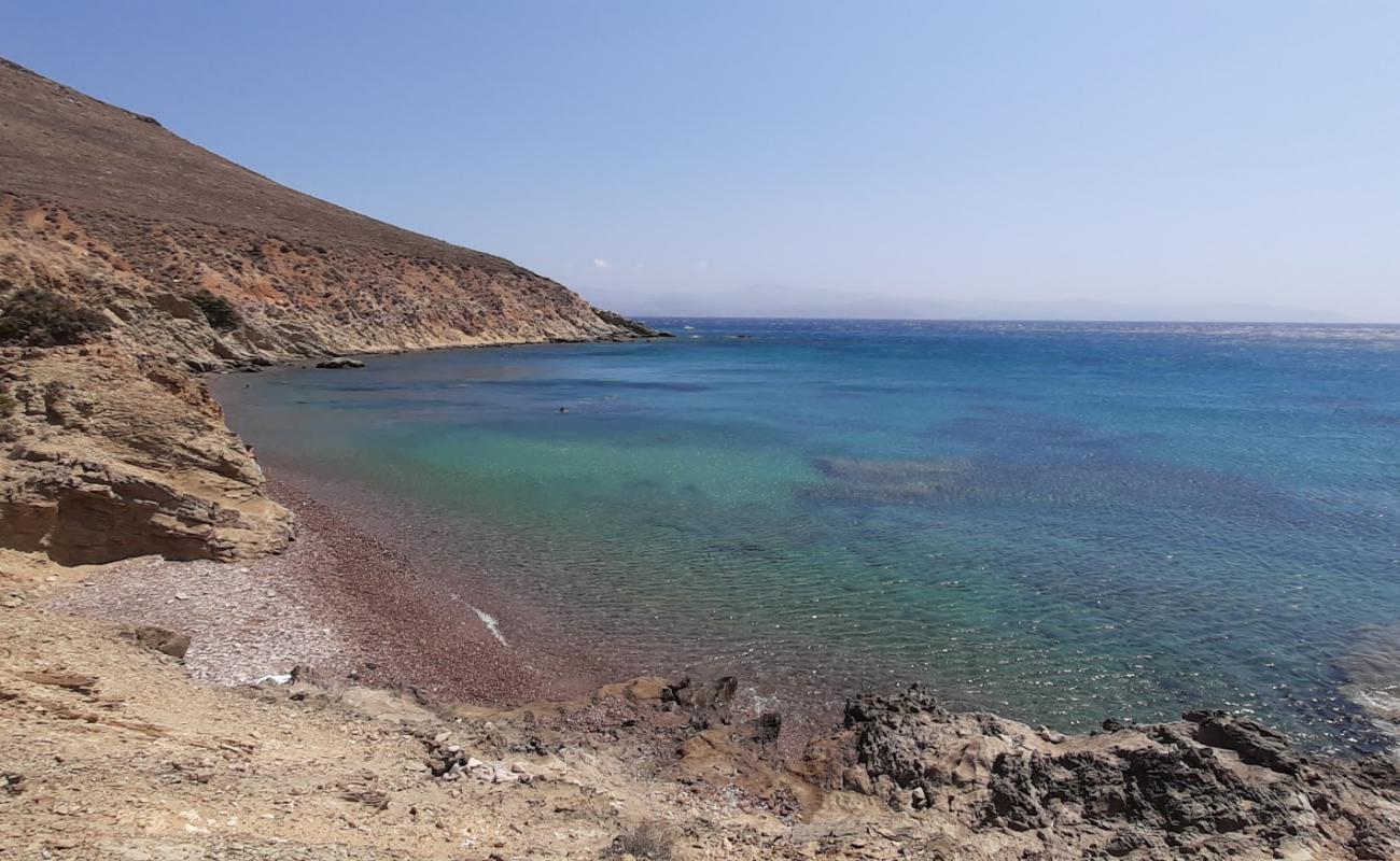 Photo de Ubini beach avec caillou gris de surface