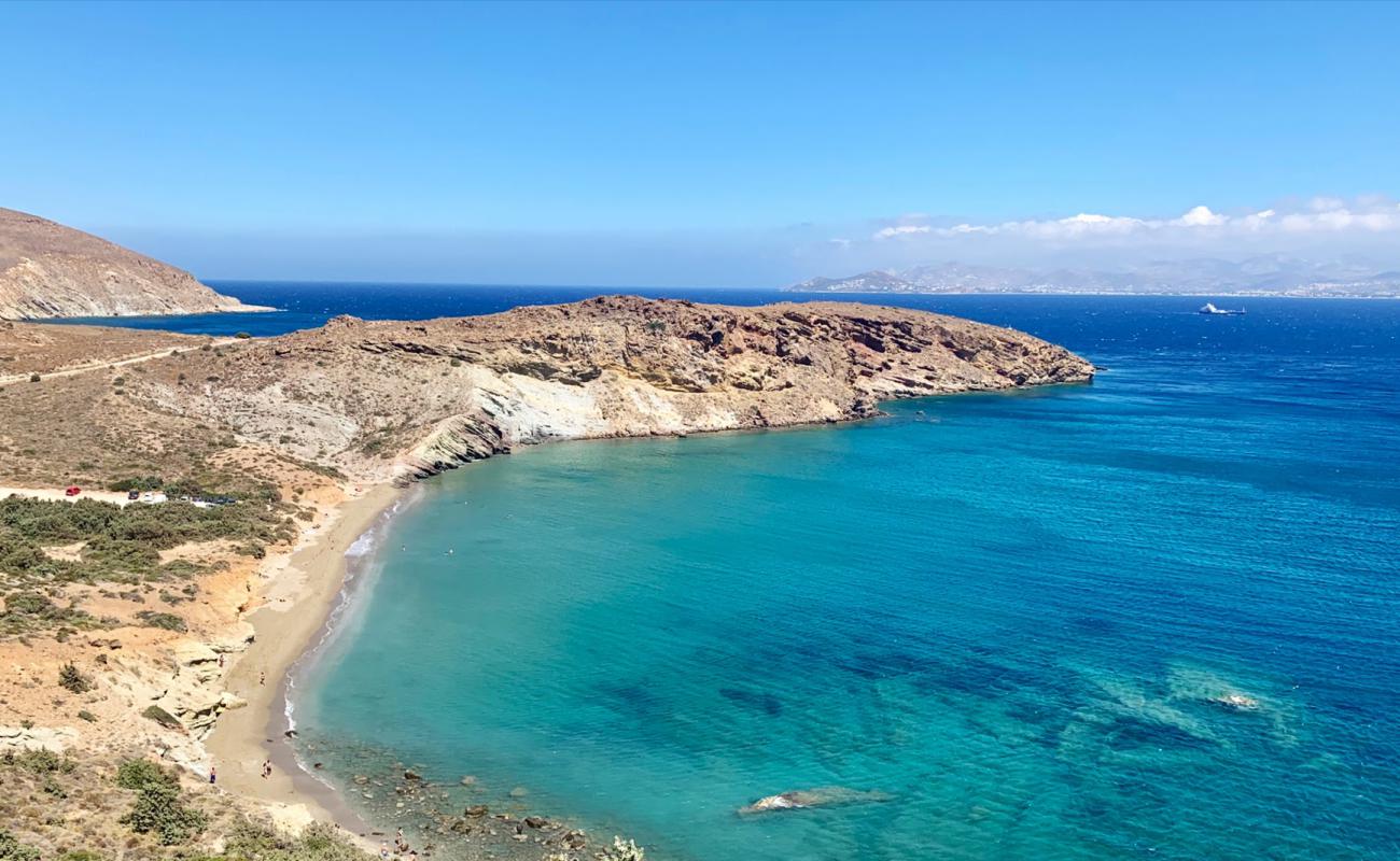 Photo de Kalogeros beach avec sable lumineux de surface