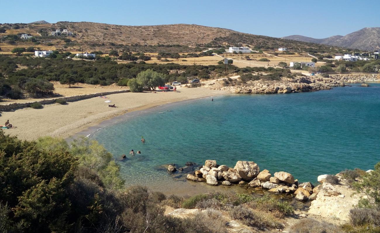 Photo de Tripiti beach avec caillou fin clair de surface