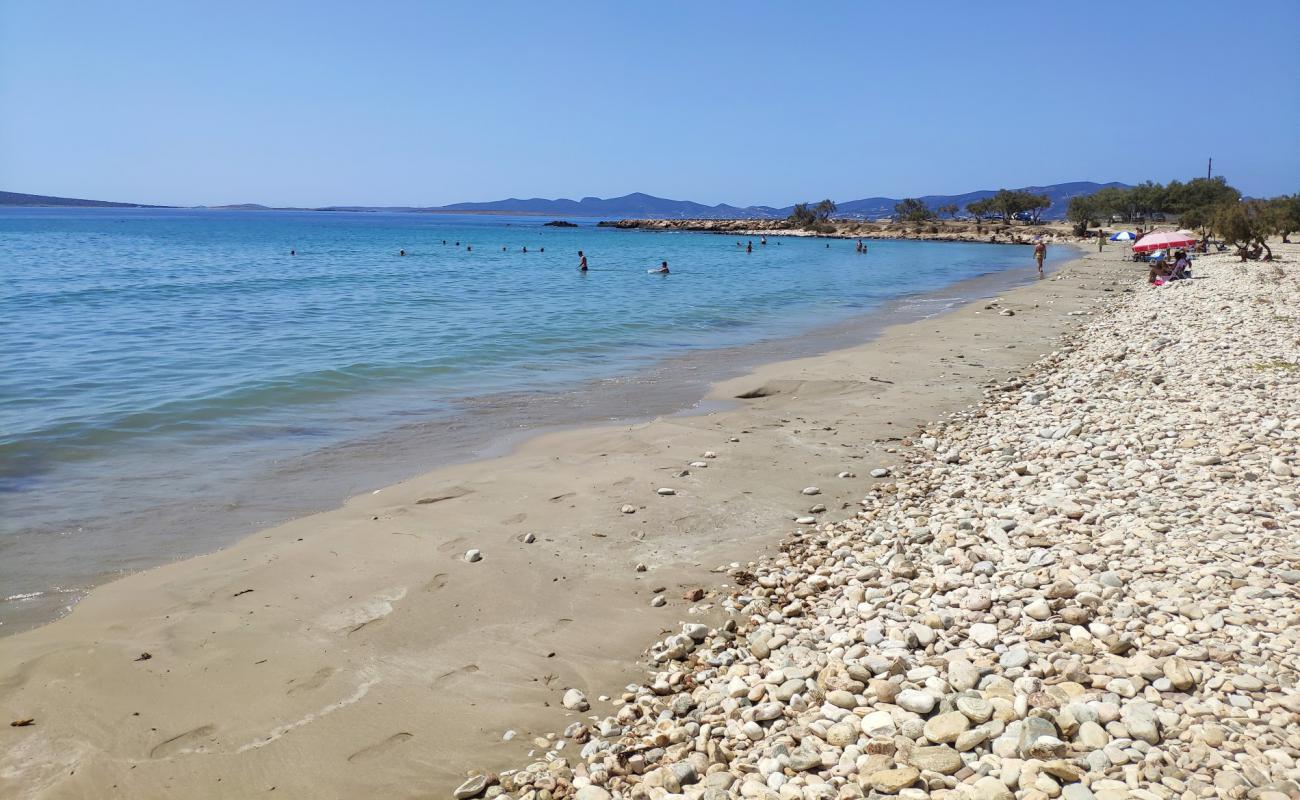 Photo de Piso Aliki beach avec sable clair avec caillou de surface