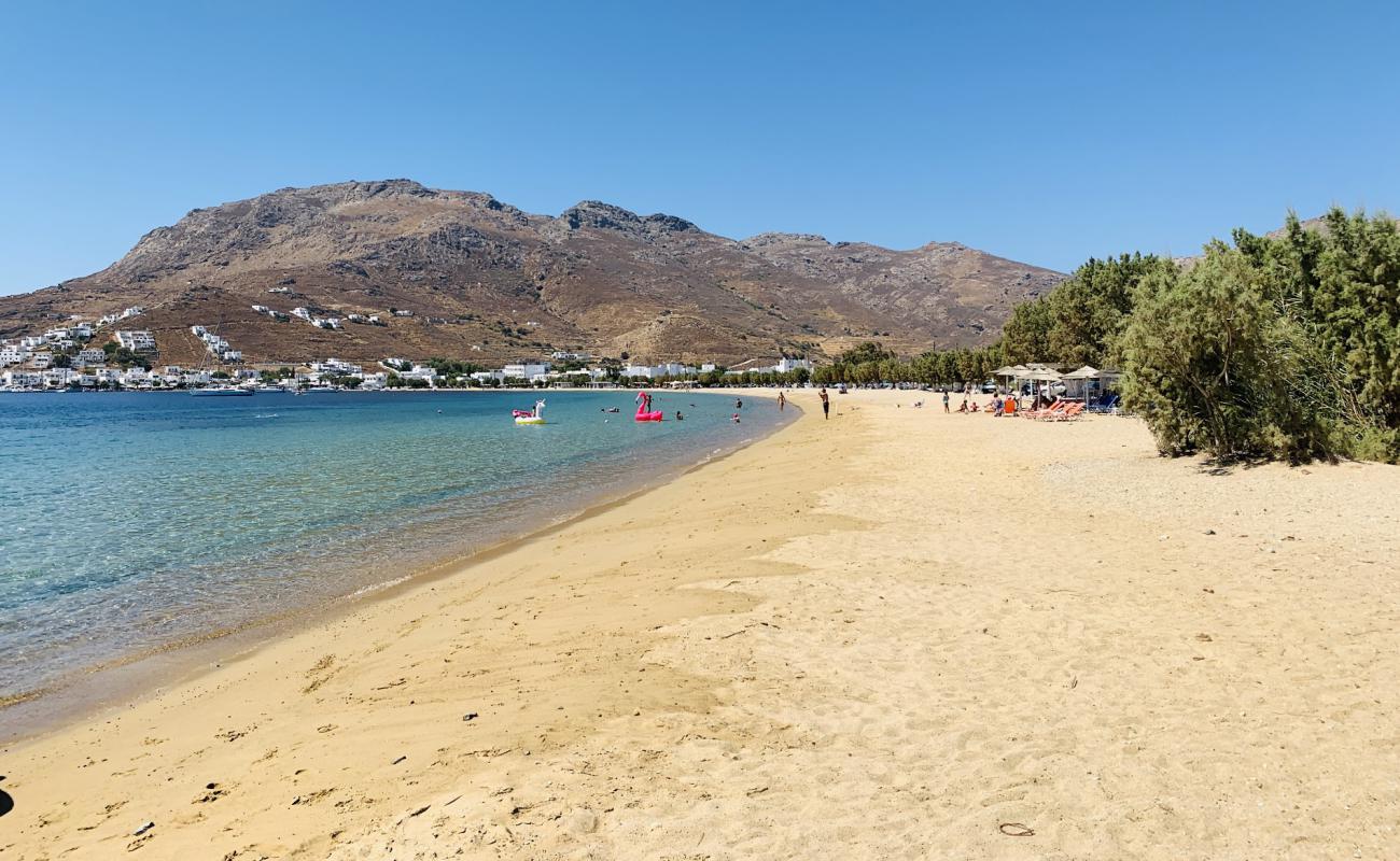 Photo de Paralia Livadi avec sable beige de surface