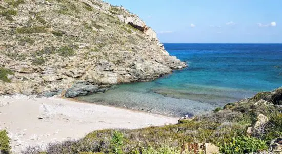 Dialiskari beach