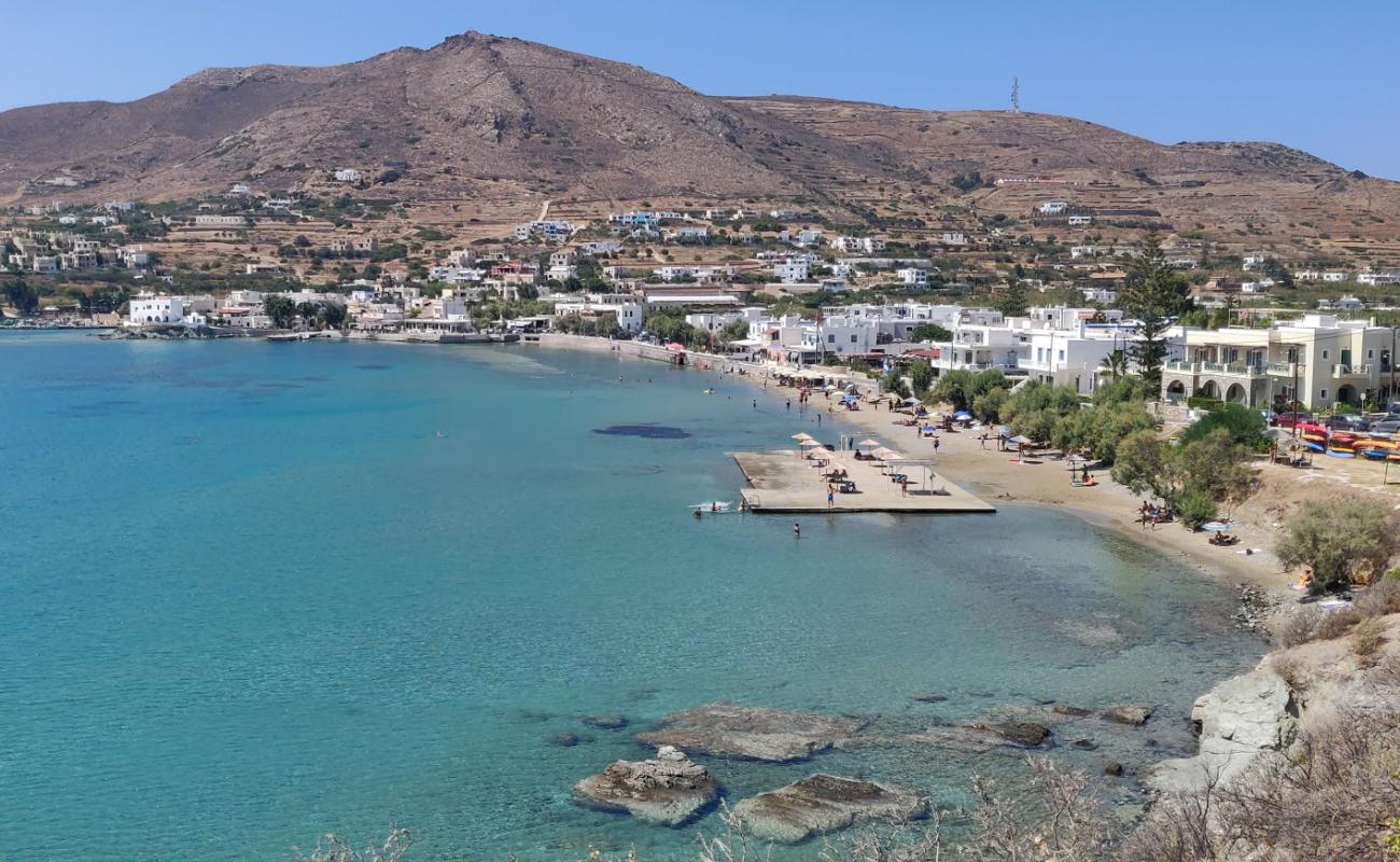 Photo de Paralia Finikas avec sable beige de surface