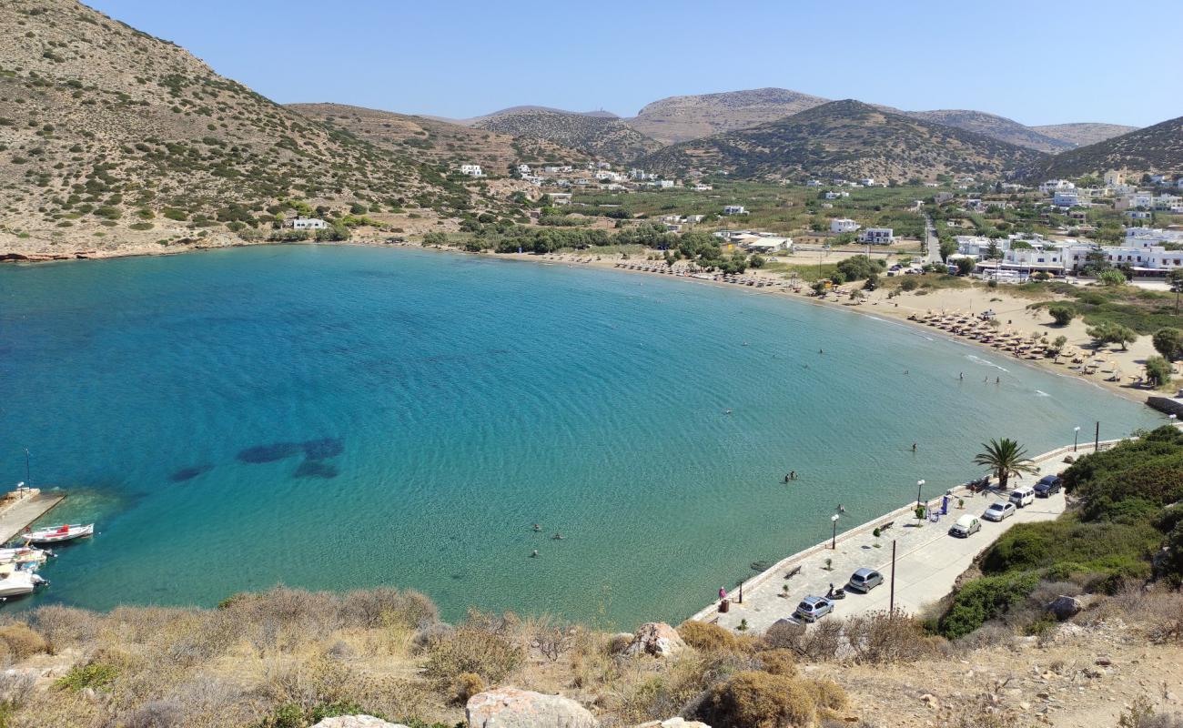 Photo de Galissas beach avec sable brun de surface