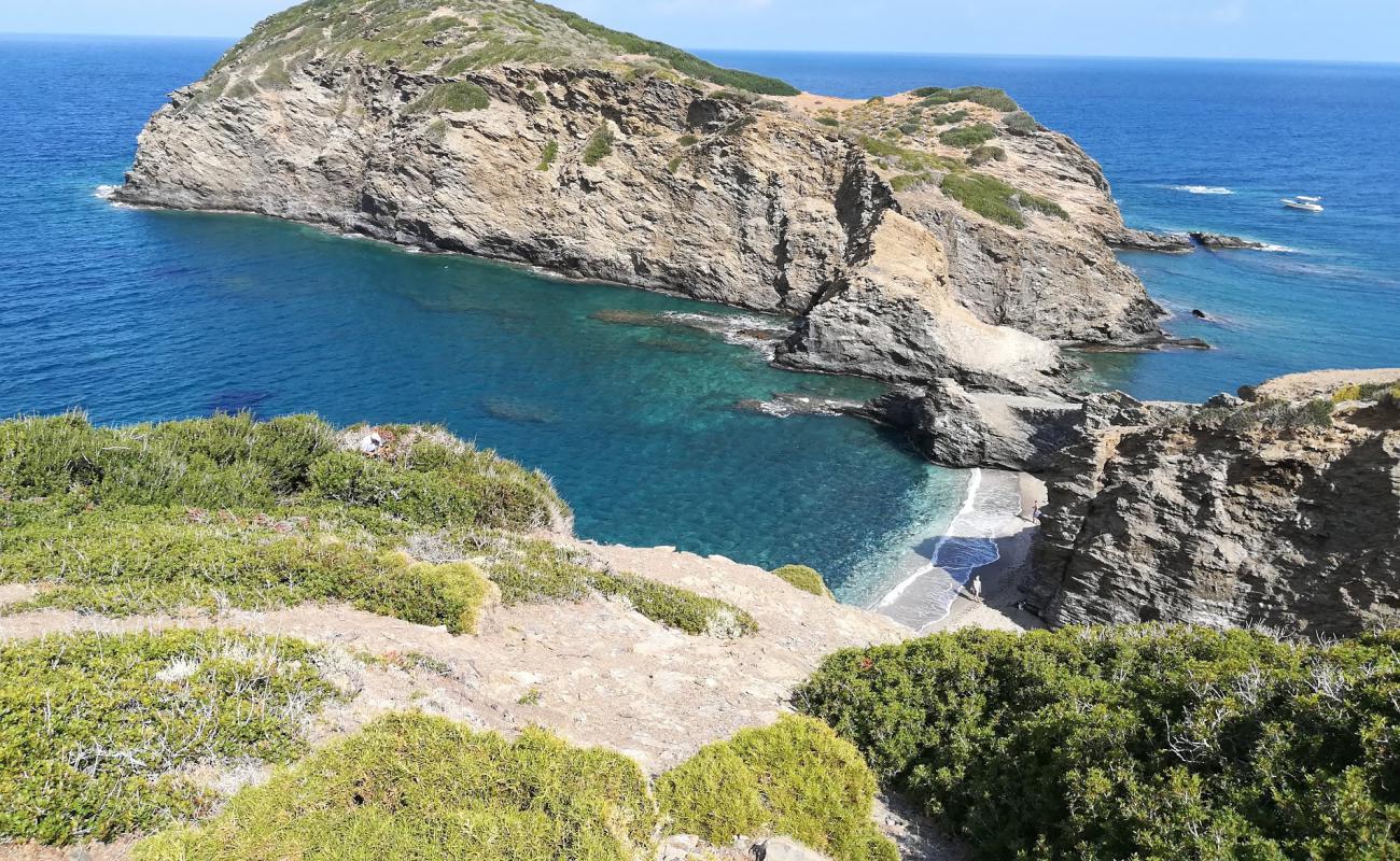 Photo de Glaros beaches avec sable beige & galets de surface