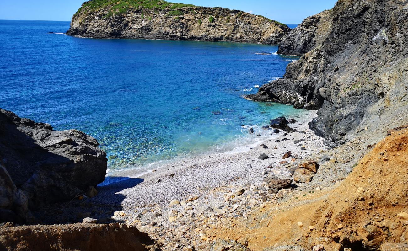 Photo de Propatoumenos beach II avec galets gris de surface