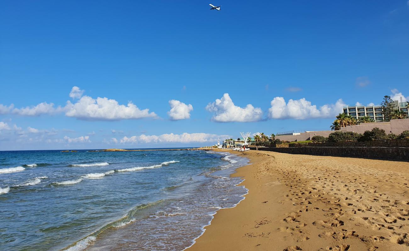 Photo de Arena beach avec sable fin brun de surface