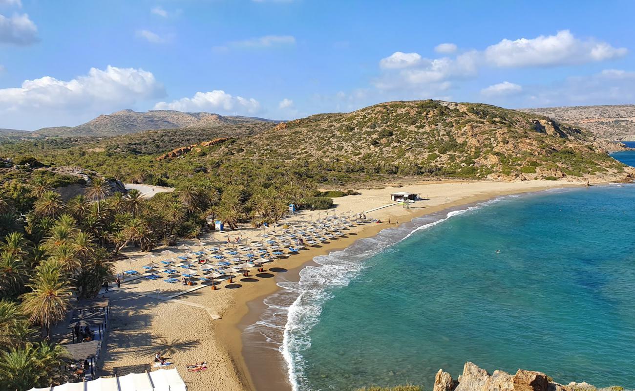 Photo de Plage de Vai avec sable fin et lumineux de surface