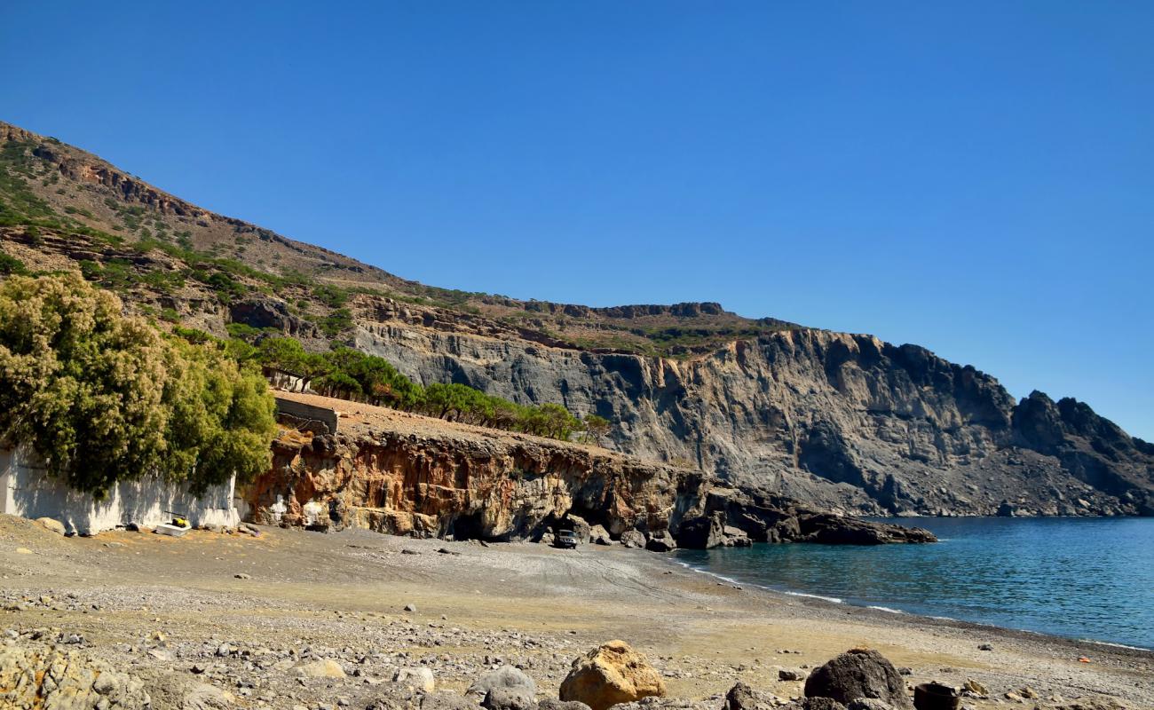 Photo de Paralia Koudouma avec caillou clair de surface