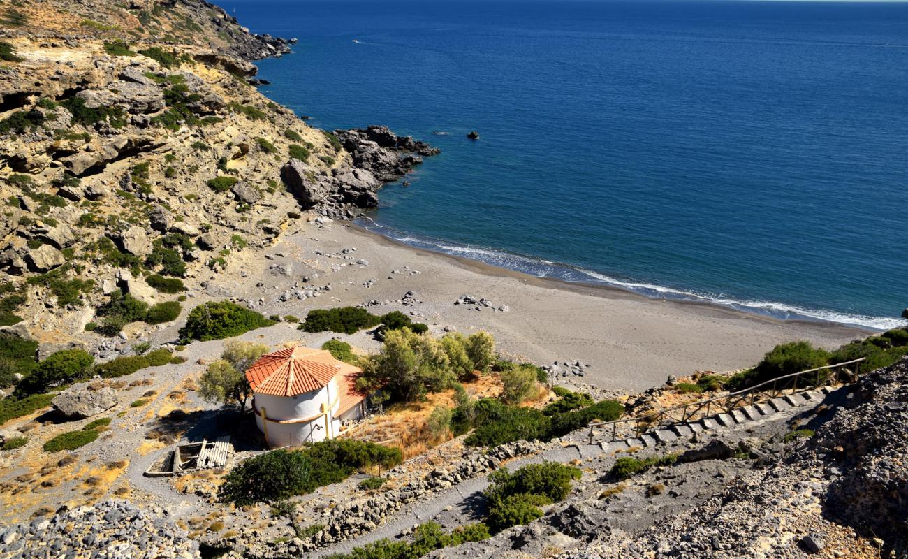 Photo de Paralia Elygias avec caillou gris de surface