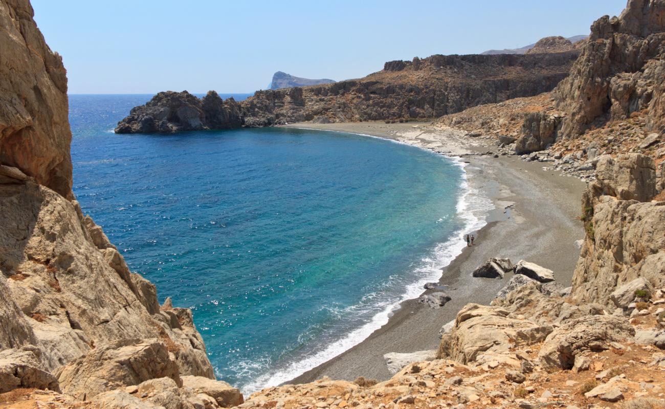 Photo de Trachoulas beach avec galets gris de surface