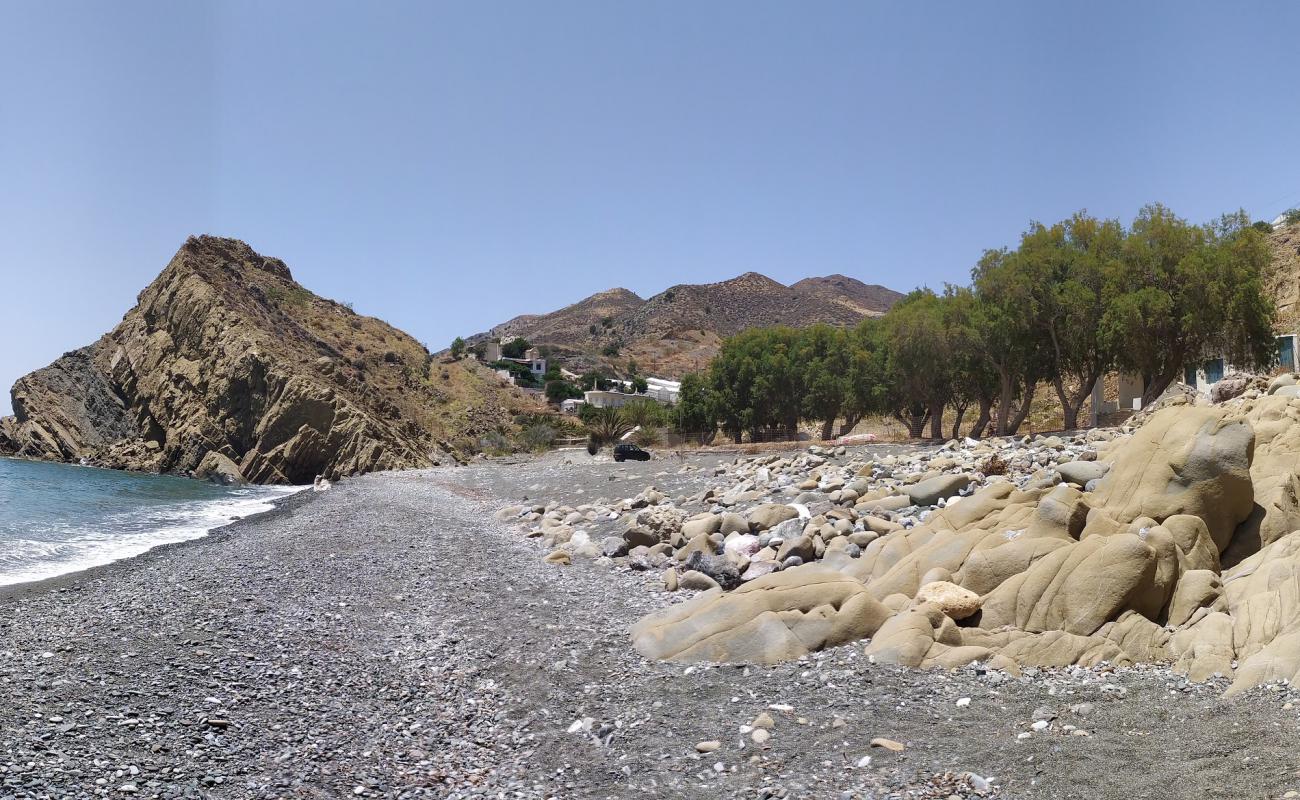 Photo de Krigioi beach avec galets gris de surface