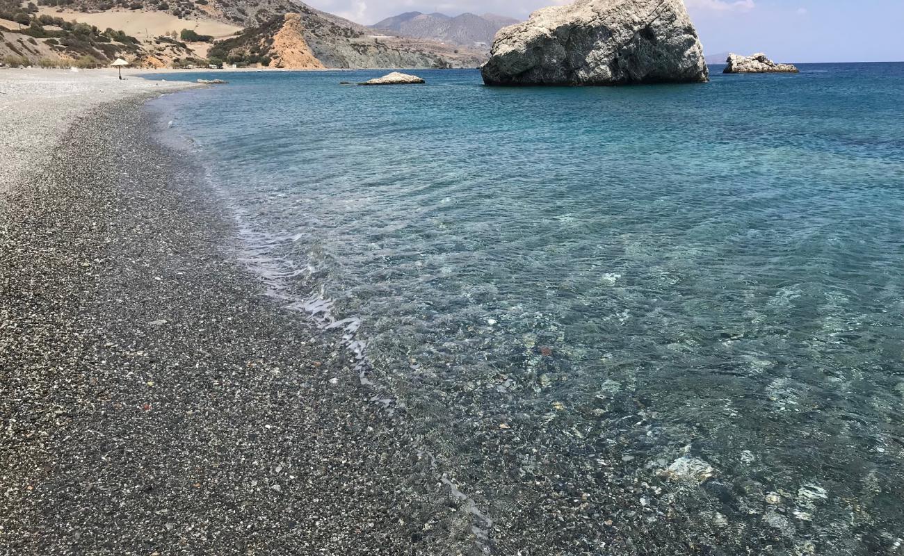 Photo de Makria Ammos avec galets gris de surface