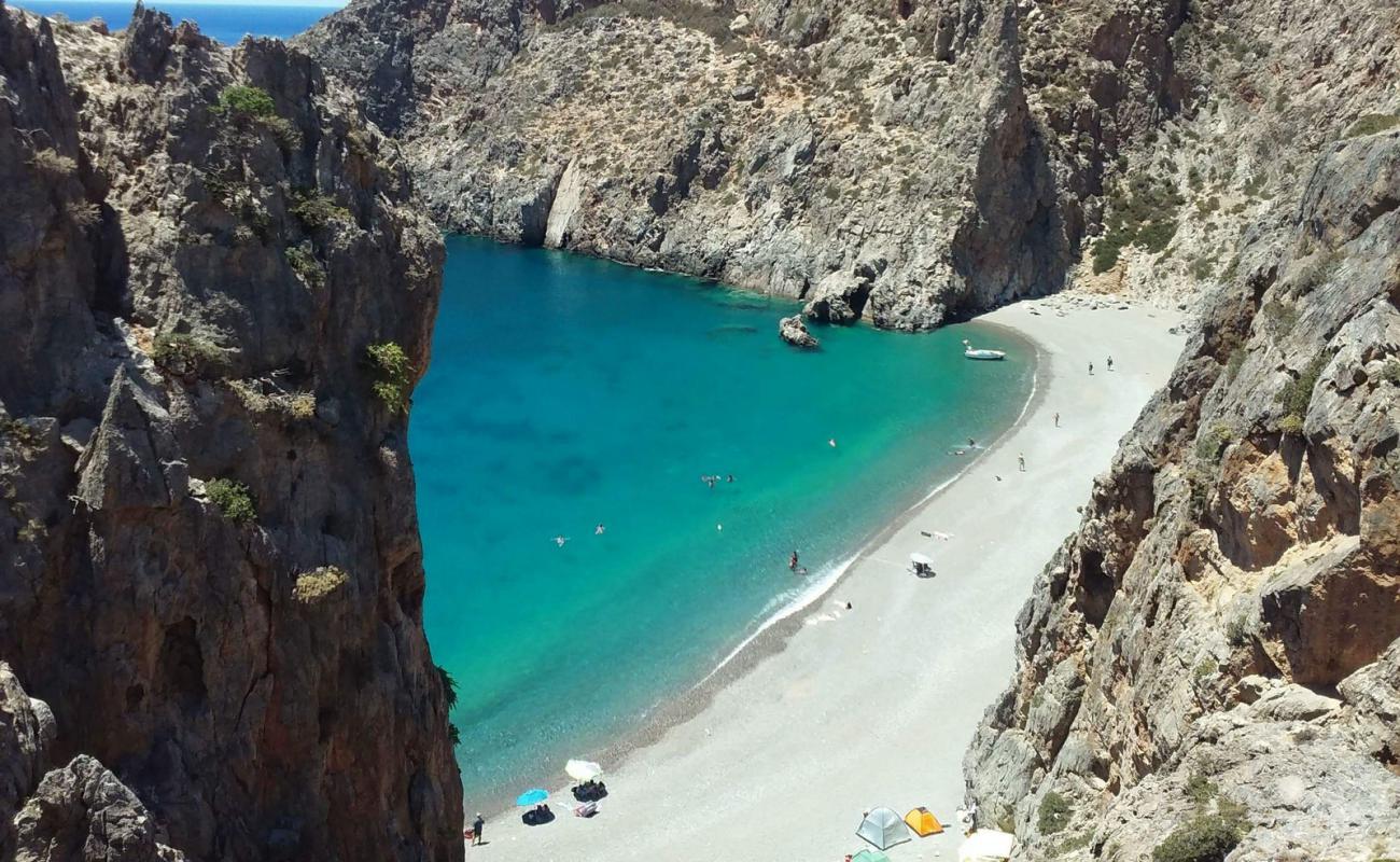 Photo de Agiofarango beach avec galets gris de surface