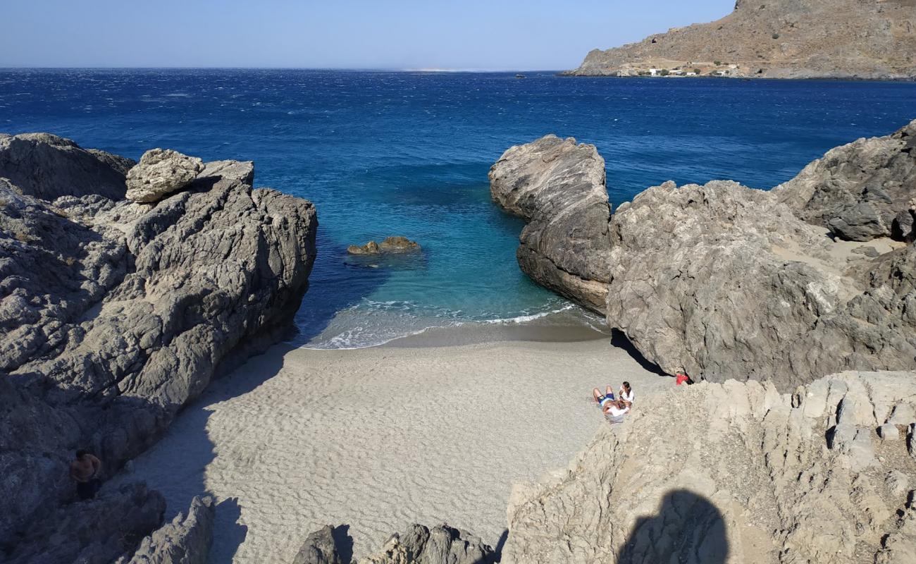 Photo de Klisidi beach avec caillou fin clair de surface