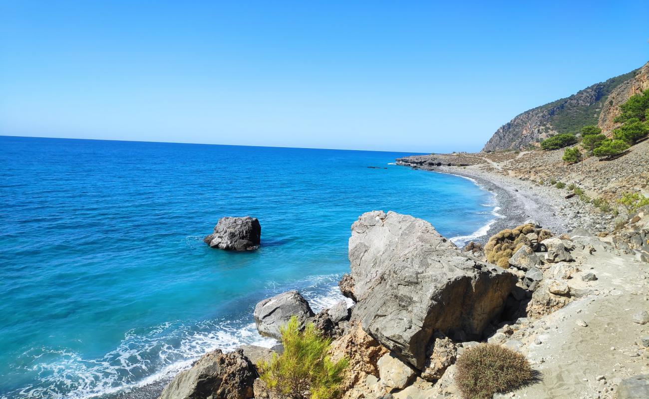 Photo de Zeromouri beach avec caillou gris de surface