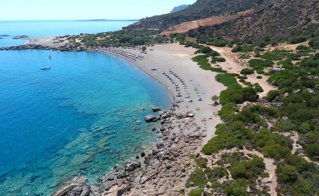 Photo de Ammoudia beach avec caillou fin gris de surface