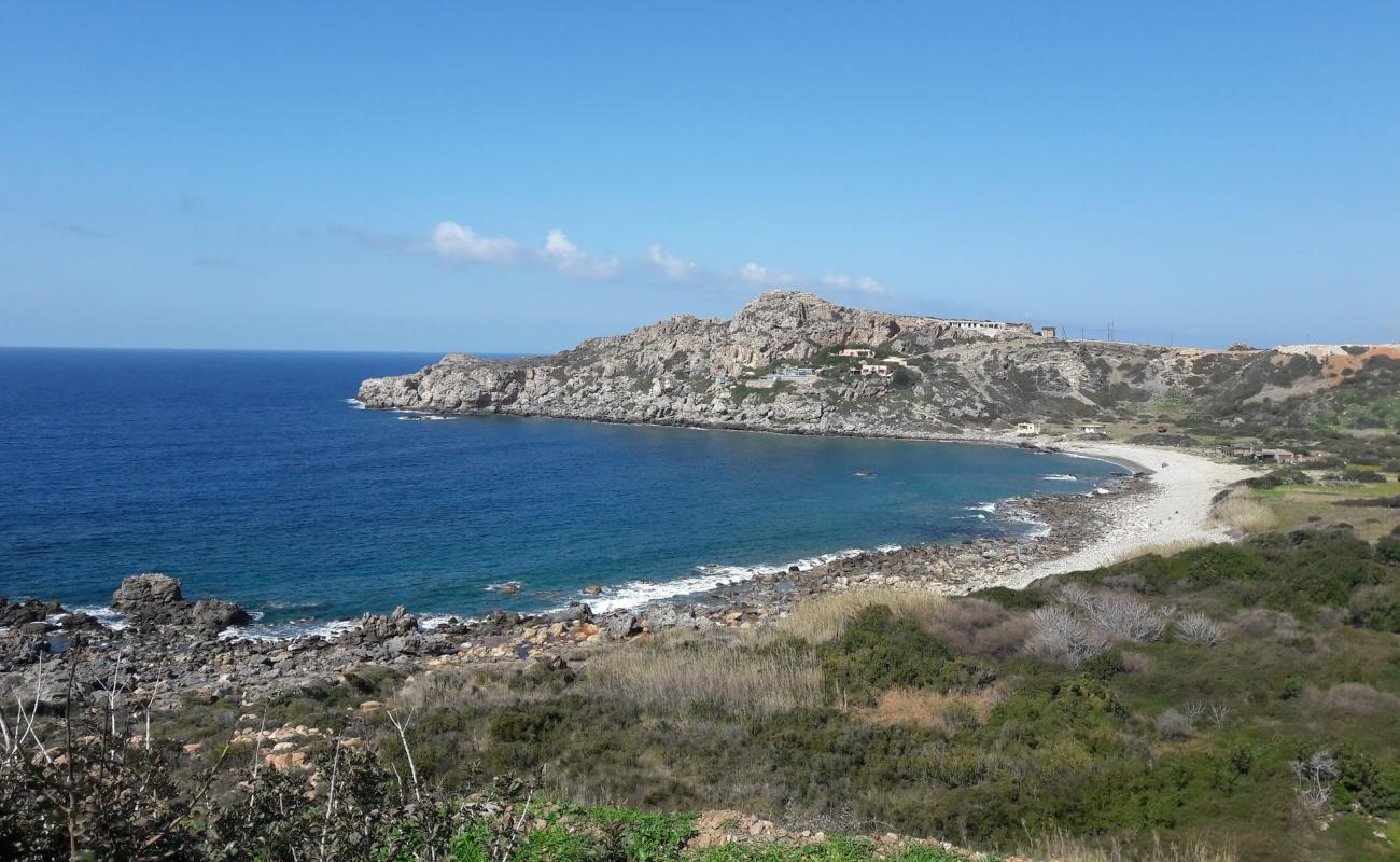 Photo de Keramoti Beach avec caillou clair de surface