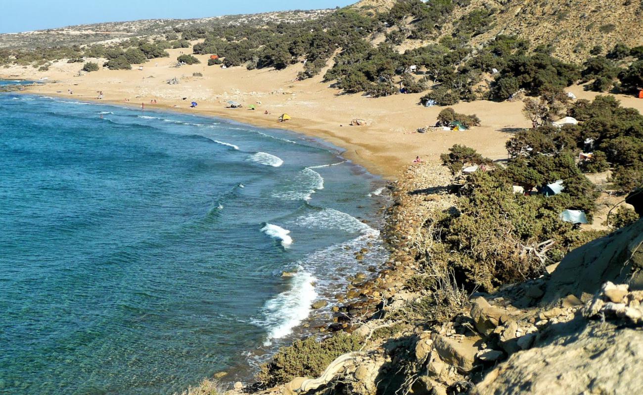 Photo de Agios Ioannis avec sable beige fin de surface