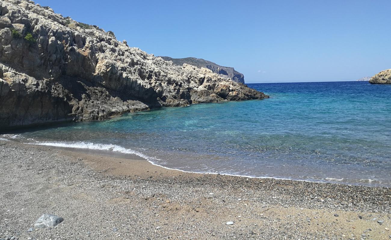 Photo de Xiropotamos beach avec caillou fin clair de surface