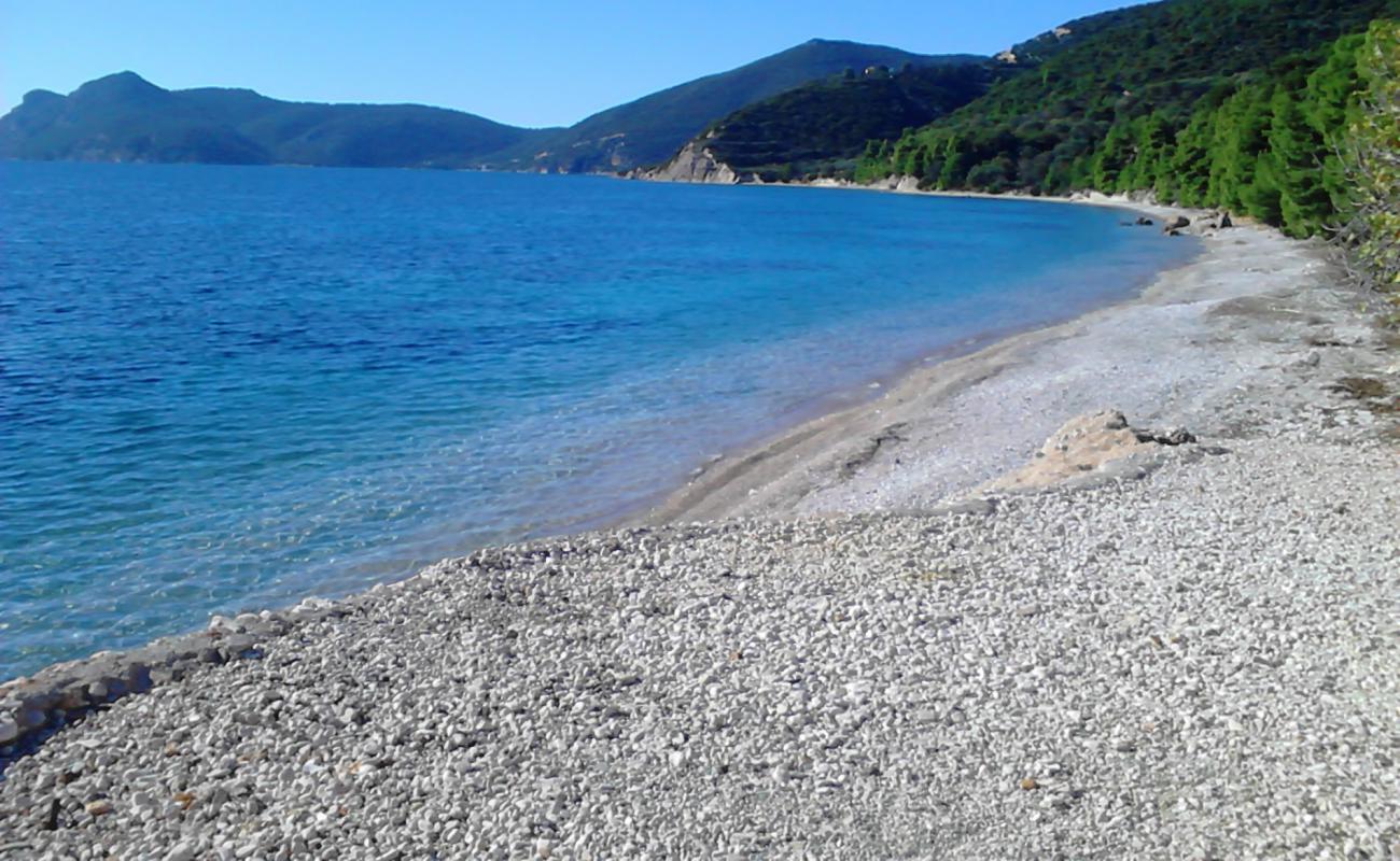Photo de Agrapidia Beach II avec galets beige de surface