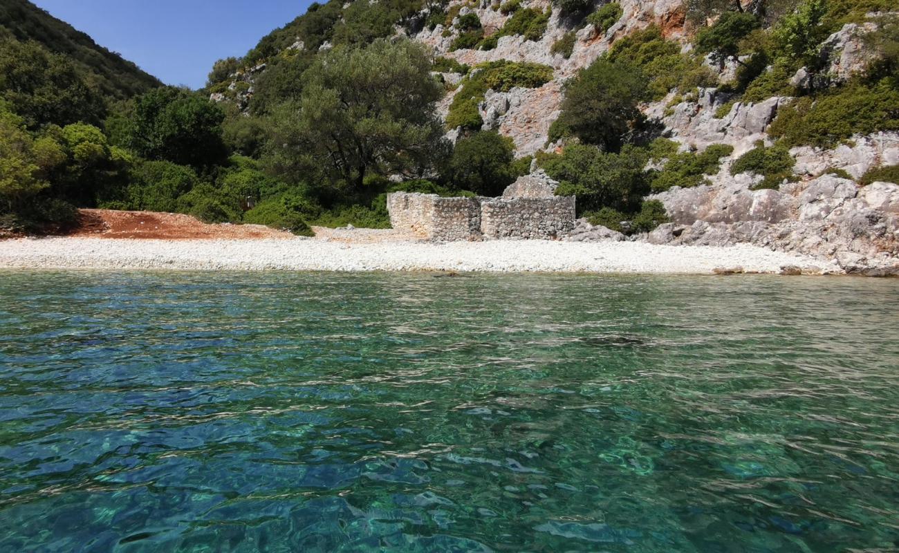 Photo de Kakogilos beach II avec galets beige de surface