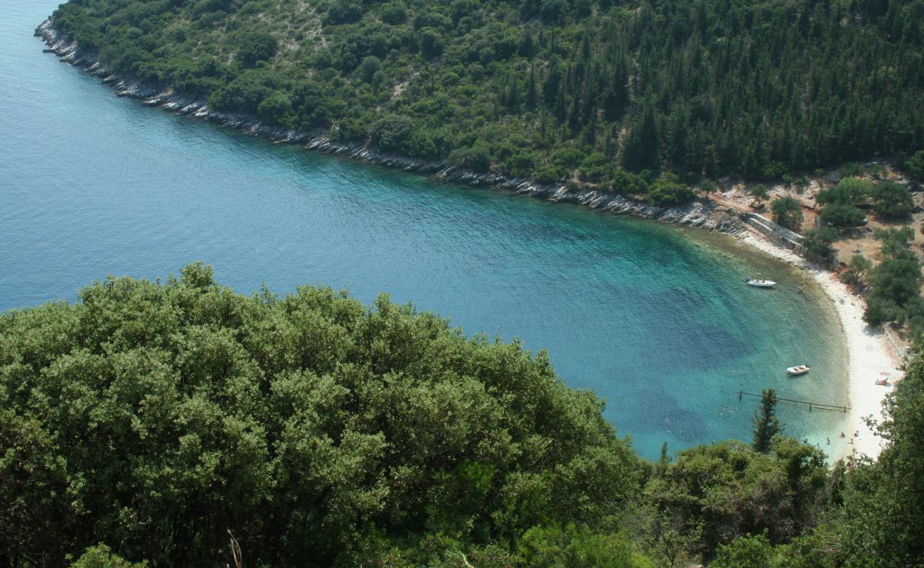 Photo de Giagana beach avec caillou clair de surface