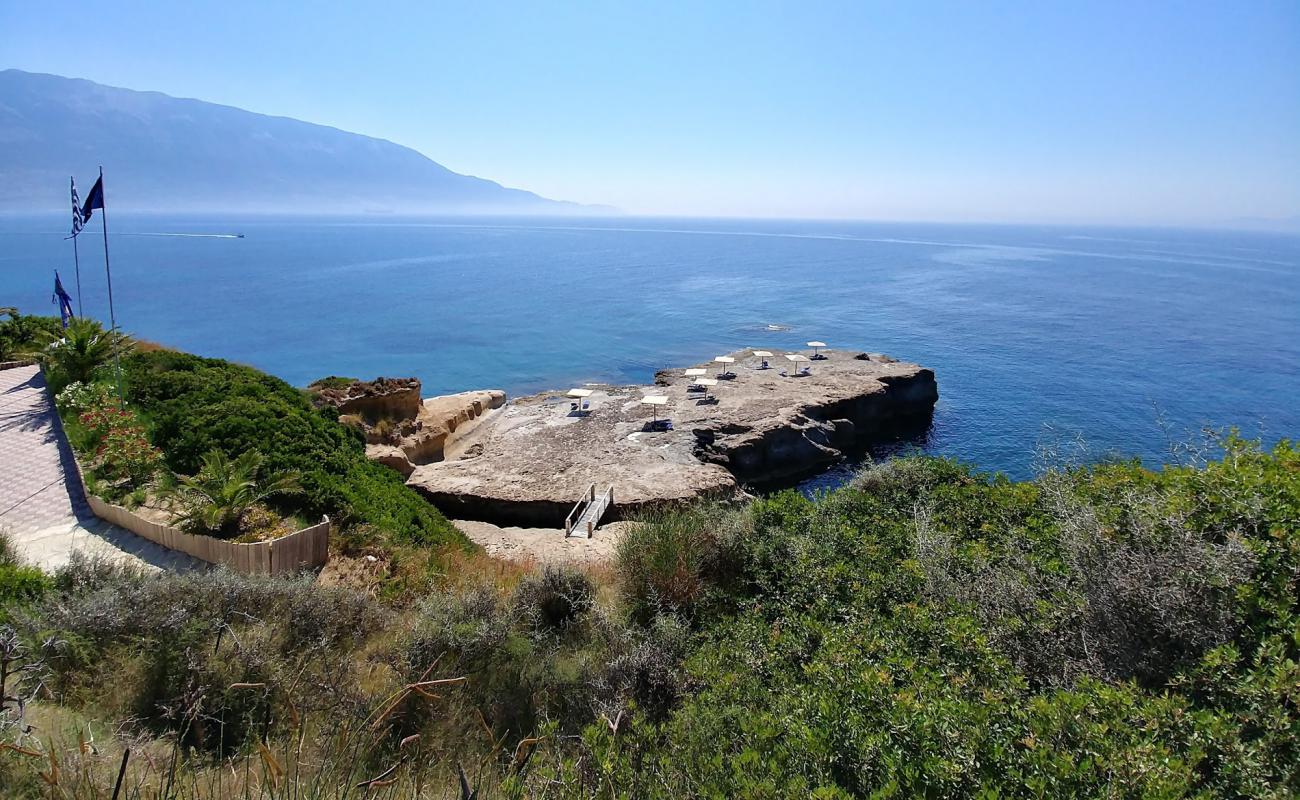 Photo de Amandakis beach avec terrain rocheux de surface
