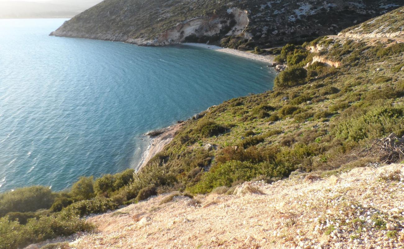 Photo de Koumaria beach avec caillou fin clair de surface