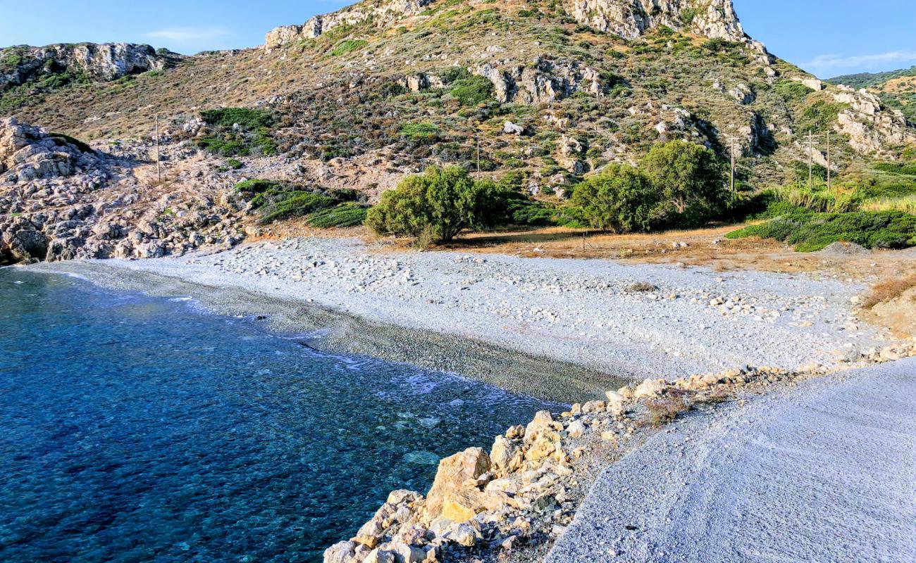 Photo de Agios Pelagia beach III avec galets gris de surface