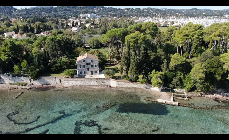 Photo de Sotiriotissa beach avec caillou gris de surface