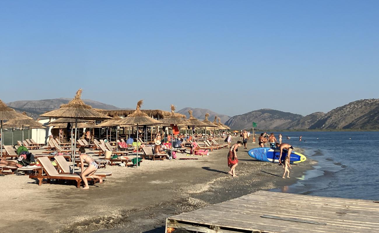 Photo de Laguna Beach Ksamil avec sable beige de surface