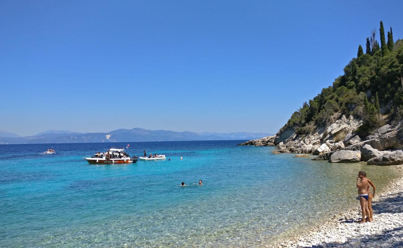 Photo de Orkos Beach avec galets gris de surface