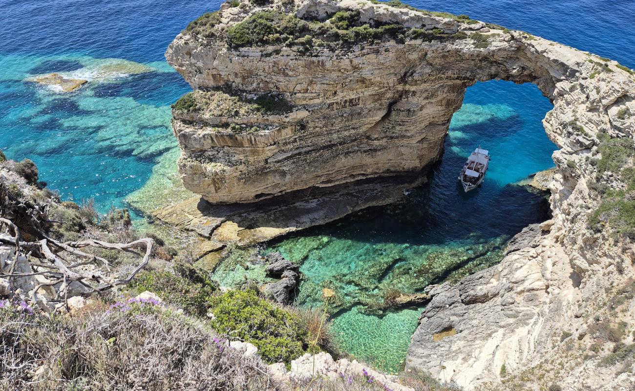Photo de Tripitos Arch Beach avec terrain rocheux de surface